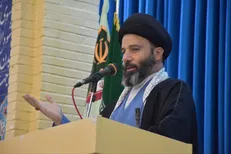امام جمعه مسجدسلیمان: آمریکا با خفت از عراق خارج شد