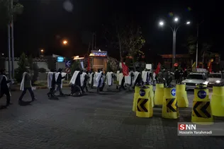 تحصن اعلام خون خواهی دانشجویان در فرودگاه مهرآباد