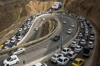 کندوان از ظهر امروز یک&zwnj;طرفه می&zwnj;شود/ انسداد ۸ جاده به دلیل کاهش ایمنی