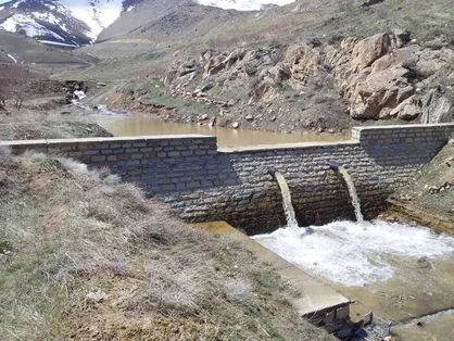 بارش باران باعث افزایش روان آب&zwnj;ها در همدان شد