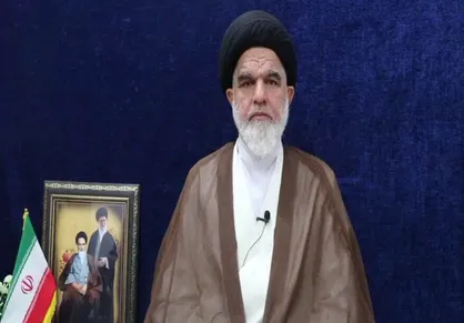 امام جمعه دهلران: راه&zwnj;آهن و اشتغال جوانان از مطالبات مهم مردم شهرستان است