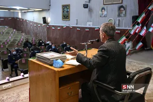 تجدید بیعت همافران با امام در مدرسه علوی