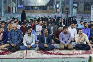 ثی