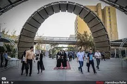اعطای بورس تحصیلی به دانشجویان رتبه&zwnj;های برتر کنکور سراسری