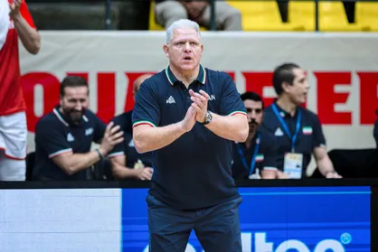 ورود مانولوپولوس، سرمربی تیم ملی بسکتبال به ایران