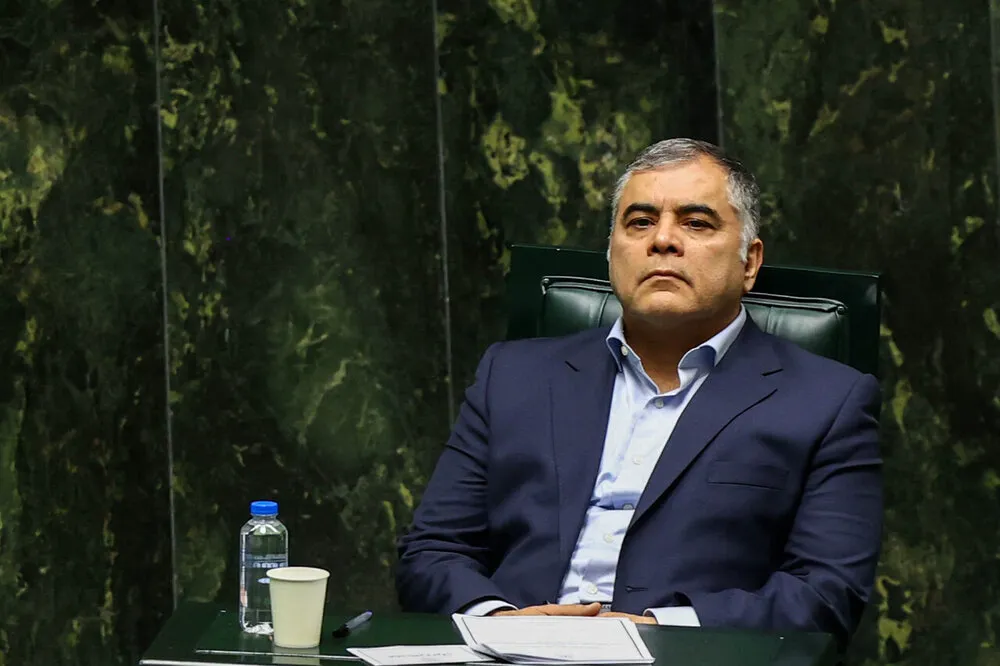 وزیر سابق نفت