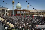 تشییع ۲ شهید حادثه تروریستی حرم شاهچراغ(ع)
پیکر مطهر شهدای حادثه تروریستی حرم شاهچراغ (ع) ساعت ۹ صبح چهارشنبه ۲۵ مرداد۱۴۰۲ از میدان شهدا تا حرم مطهر احمد بن موسی شاهچراغ (ع) شیراز تشییع شد.