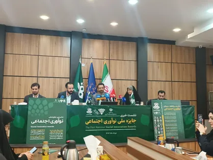 شریفی: با صنایع خلاق می&zwnj;توان معضلات اجتماعی را حل کرد