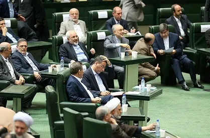 روحانی از انتخاب وزرای هزینه&zwnj;ساز اجتناب کند/ نظرات تشکل&zwnj;های دانشجویی در انتخاب وزیر علوم شنیده شود