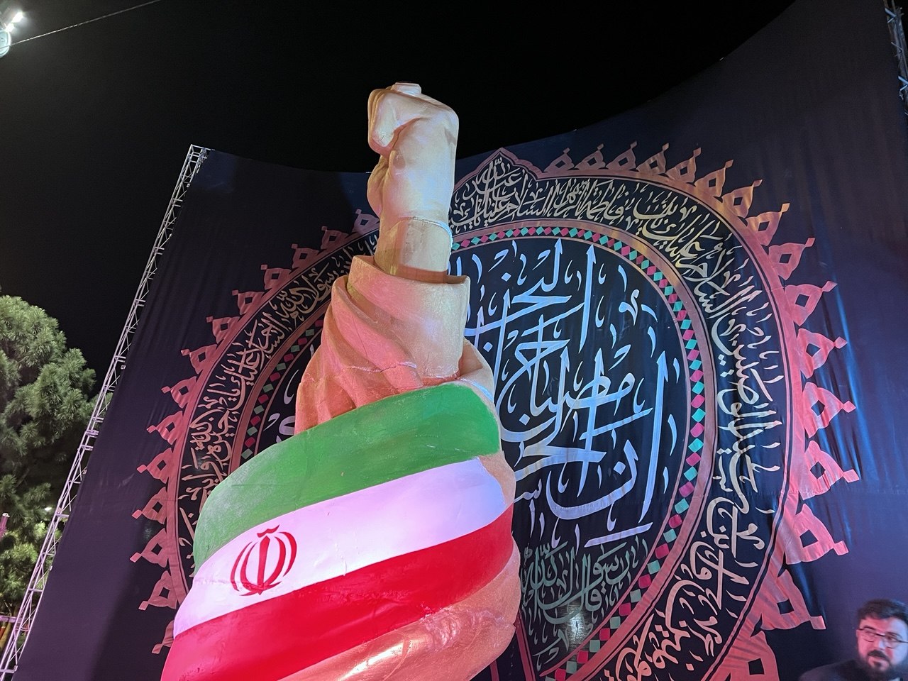حماسه آفرینی مردم کرمان در یکصد و پنجاهمین شب میدانداری / شعار مرگ بر پهلوی در دیار حاج قاسم طنین انداز شد+فیلم