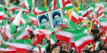 حضور شکوهمند و غیرتمندانه مردم دیار حاج قاسم در راهپیمایی ٢٢ بهمن+عکس و فیلم