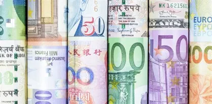 متوسط قیمت دلار در سامانه نیما ۷۷۰۰ تومان