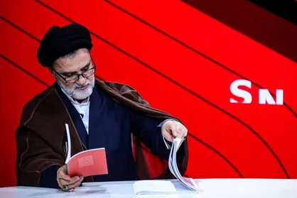 حجت&zwnj;الاسلام نبویان: آمریکا هیچ&zwnj;گاه تحریم&zwnj;ها را برنمی&zwnj;دارد + فیلم