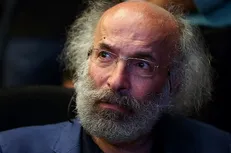 کیانوش عیاری: «ویلای ساحلی» یک انتخاب مصلحت‌آمیز بود