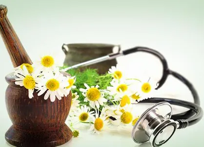 وزارت بهداشت خدمات طب سنتی تحت پوشش بیمه قرار دهد