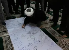 دلنوشته دانشگاهیان واحد کرمانشاه در واکنش به شهادت سردار سلیمانی به امضای مردمی رسید + عکس