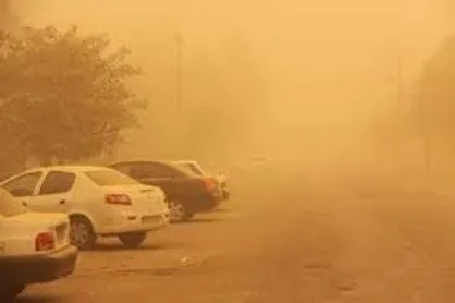 خیزش گرد و خاک در ۱۳ استان