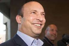 لاف و گزافِ وزیر جنگ صهیونیست‌ها: ایران ‌را تا یکسال آینده از سوریه بیرون می‌کنیم!