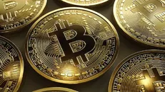 ارزش بیت کوین ۱۰ درصد سقوط کرد