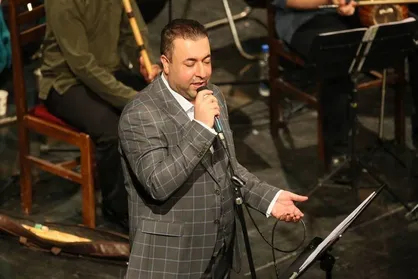 پیام عزیزی: می&zwnj;خواهم آلبوم &laquo;محمد&raquo; را با سامی یوسف به زبان انگلیسی اجرا کنم