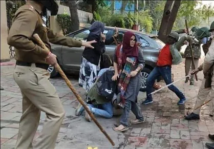 افزایش کشته&zwnj;شدگان اعتراضات در هند به ۲۱ نفر