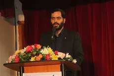 اساتید با روحیه انقلابی و انگیزه بالا در کلاس‌های درس حضور یابند