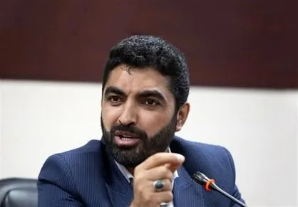 تذکر نماینده مجلس به عزیزی خادم درباره خوبان عالم و جوراب و توپ!