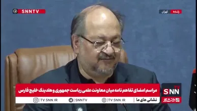 مدیرعامل هلدینگ خلیج فارس: افتخار می‌کنیم جزو واحدهایی هستیم که در جنگ اخیر، شهدای ارزشمندی را تقدیم انقلاب کردیم/ نیروها با اینکه مطمئن بودند دشمن زیرساخت‌ها و پالایشگاه‌ها را خواهد زد سر کار حاضر می‌شدند