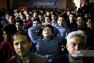 تماشای بازی پرسپولیس و کاشیما آنتلرز در دبیرستان البرز