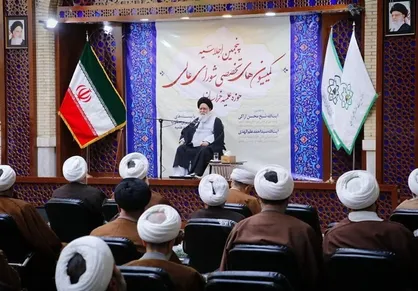 انتقاد آیت الله علم الهدی به فضاسازی دشمن علیه روحانیت