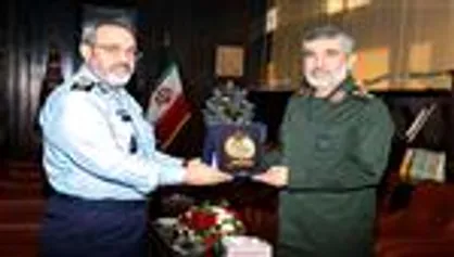 سپاه و ارتش در کنار هم می&zwnj;توانند با هر تهدیدی مقابله کنند