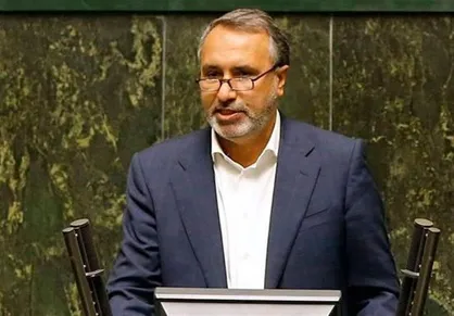 نماینده جهرم: افزایش نرخ بنزین بدون حذف اثرات واقعی و روانی آن در جامعه، مورد تأیید ما نیست + فیلم