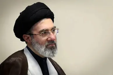 رهبر انقلاب: ایران و جبهه مقاومت به دشمن آمریکایی درس‌های فراموش‌نشدنی خواهند داد + عکس