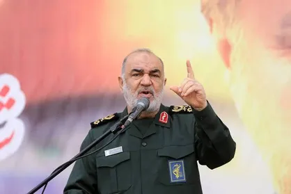 سردار سلامی: آتش&zwnj;بس یک شکست برای رژیم صهیونیستی است/ حزب الله نشان داد می تواند زیر آتش قدرت بسازد + فیلم