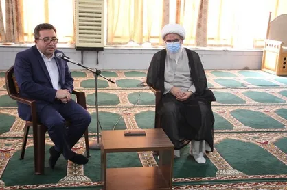 همه مدارس و دستگاه&zwnj;های دولتی باید سند رسمی بگیرند