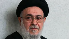آقای خوئینی‌ها! تنگنای اقتصادی مردم نتیجه نگاه ذلت بار دولت نسبت به کشور‌های بیگانه است
