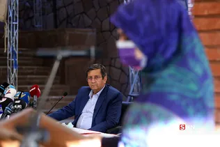 نشست فعالان فضای مجازی و نخبگان با عبدالناصر همتی