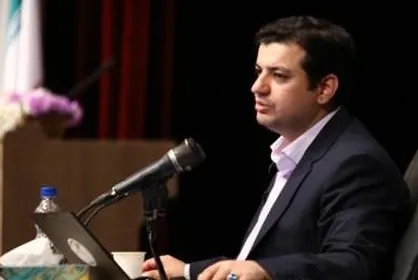 فیلم/ از صندلی مدرسه تا کرسی ریاست جمهوری؛ تحلیلی از رائفی&zwnj;پور