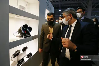 بازدید وزیر ارتباطات از نمایشگاه تلکام ۱۴۰۰