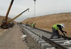 دستور رئیس‌جمهور برای ادامه مسیر ریلی تا مرز باشماق/ راه‌اندازی شرکت ایرلاین بومی در سنندج