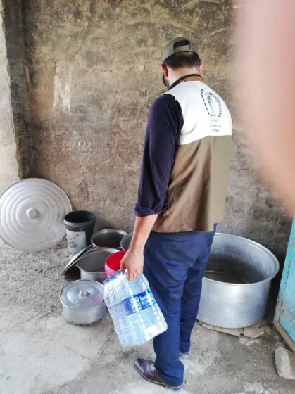توزیه آب معدنی