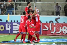 «هت‌تریک» پرسپولیس در قهرمانی؛ نایب قهرمانی به سپاهان رسید/ استقلال در جایگاه سوم/ سقوط سپیدرود