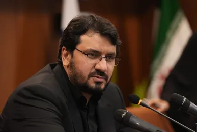 بذرپاش: ارتشی که ۳۰۰ میلیون دلار تجهیزات را برای نجات یک خلبان از دست مید‌هد، می‌خواهد ایران را به عصر حجر برگرداند؟!