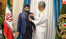اعطای نشان فداکاری ارتش به خادم حرم شاهچراغ (ع)