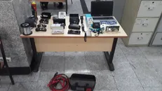 ۱۰۰ فقره سرقت لوازم داخل خودرو با موتورسیکلت وسپا