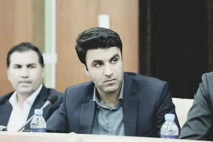 فرماندار ملکشاهی: بررسی همه&zwnj;جانبه ابعاد موضوع و صیانت از حقوق مردم با جدیت دنبال می&zwnj;شود
