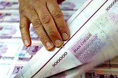 افزایش لجام‌گسیخته نقدینگی به رفتار پرخطر دولت و بانک‌ها برمی‌گردد