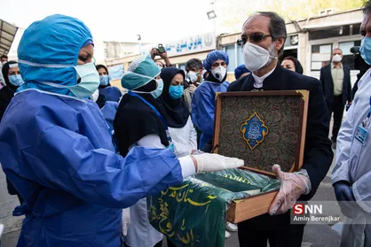 تقدیر خادمان رضوی از مدافعان سلامت در شیراز