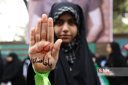 دانشجویان دانشگاه کاشان در مراسم سخنرانی به مناسبت ۱۳ آبان شرکت می&zwnj;کنند