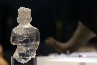 موزه هنر ایران در کاخ مرمر